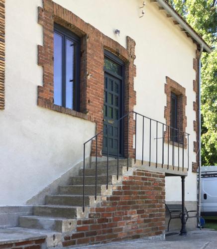Saint-Junien House | Moon River