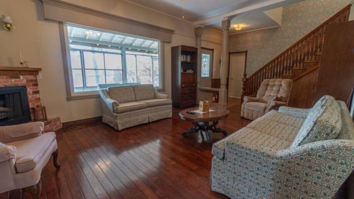 Bala Cottage | Moon River Main 7 Sum