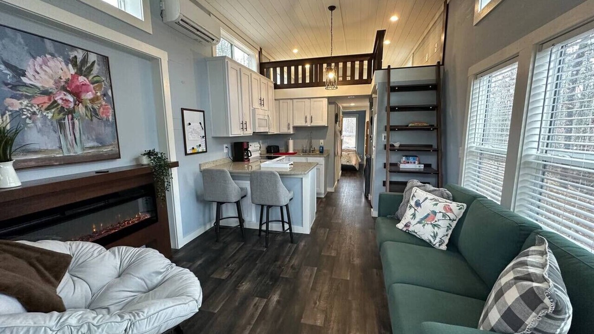 Mentone House | Moon River Mentone 2-A Riverfront Tiny Home