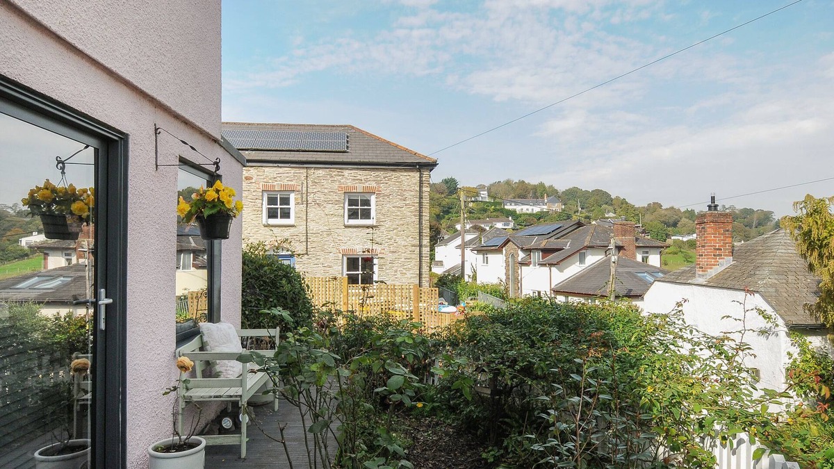 Golant Cottage | MOON'S COTTAGE, pet friendly, character holiday cottage in Fowey