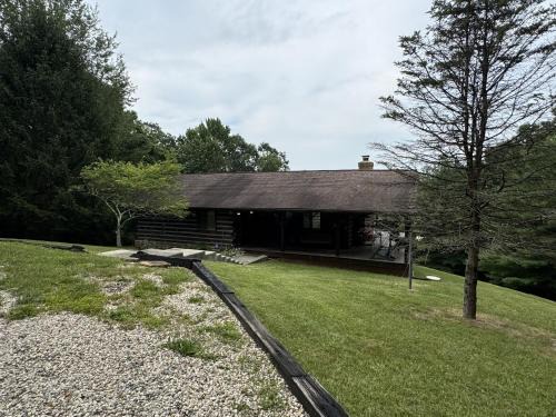 Laurelville House | Moonlight Ridge