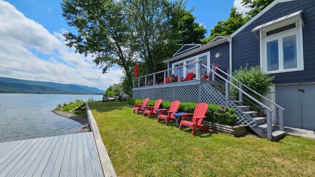 Cameron Cottage | Moonshine Cottage on the Lake. Relax, swim, fish or just enjoy the view.