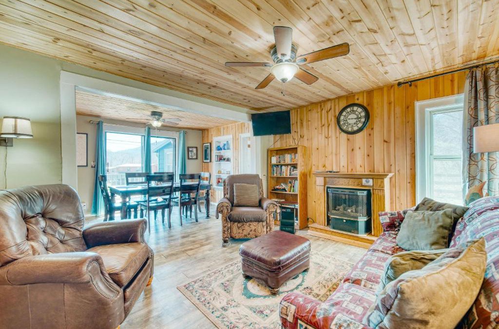 Suches House | Moonshiners Cabin Serene Mountain Views plus Firepit