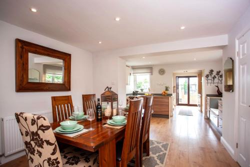 North Bitchburn House | Moor Cottage, Attractive 3 bed with Garden Bishop Auckland KYNREN