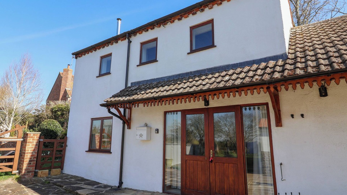 Nun Monkton Cottage | MOOR END, family friendly, character holiday cottage in Moor Monkton