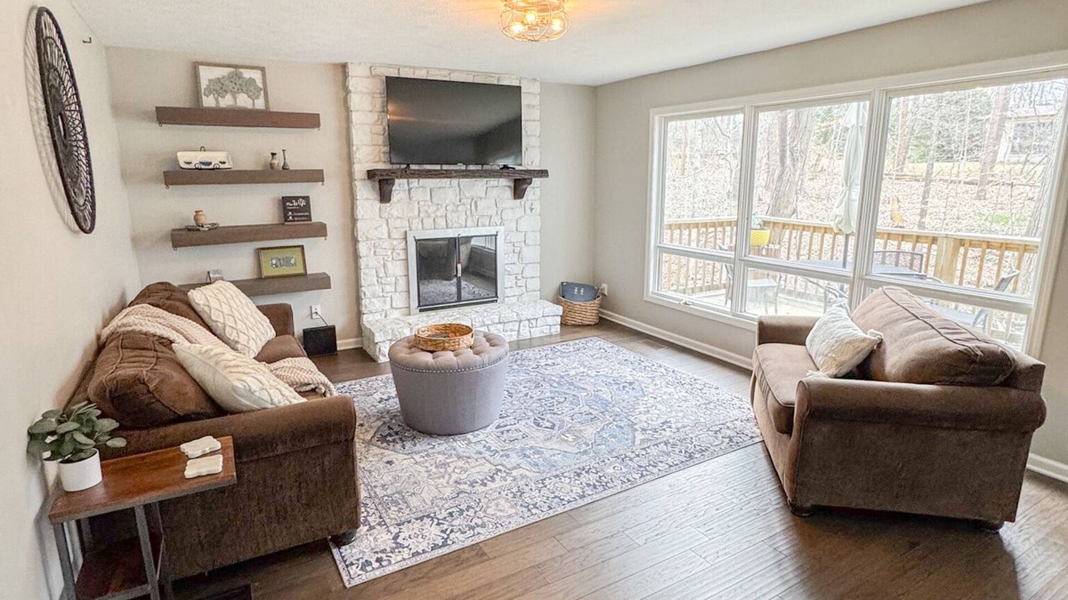 Bloomington House | Moores Place -Wooded View-Great Location-Game Rm-by IU