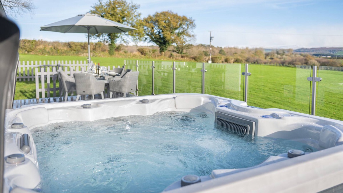 Hemerdon House | Moorview Lodge - Three Bedroom House, Sleeps 6