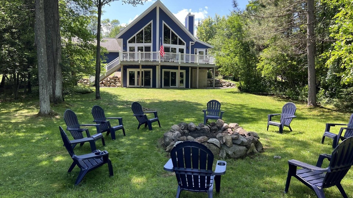 Tomahawk Cabin | Moose Lodge at Lake Mohawksin