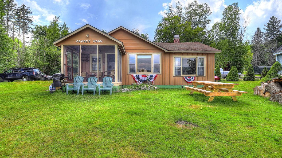 Rangeley House | Moose's Nook - Private waterfront on Rangeley Lake