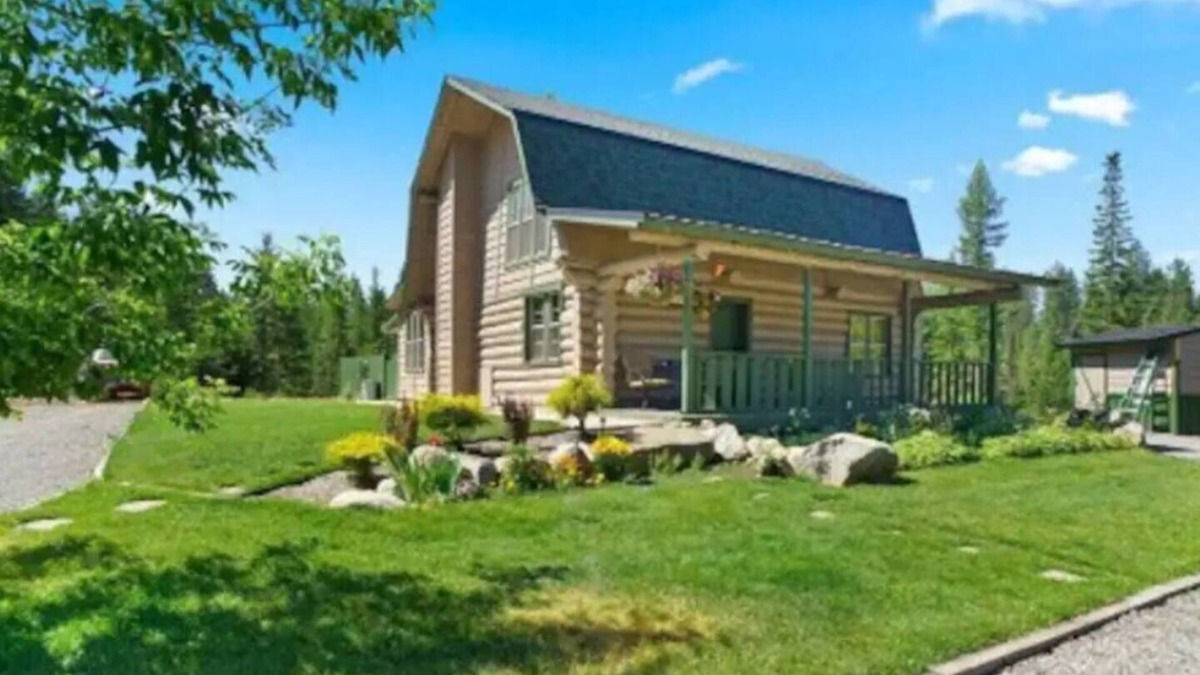 Athol House | Moose Tracks Lodge 10min to Silverwood