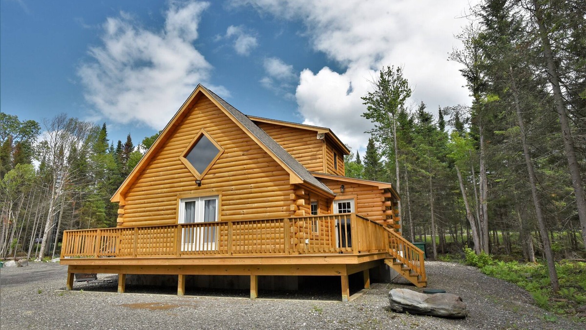 Pittsburg Cabin | Moose Tracks