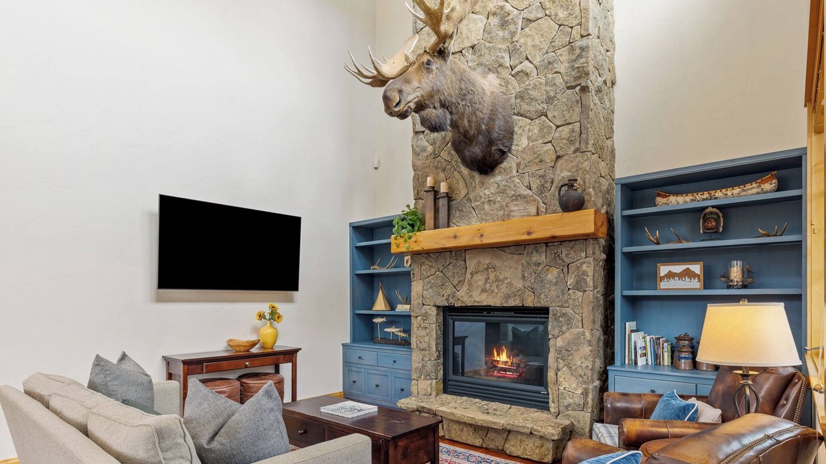 Big Sky Condo | Moosehead Lodge | Big Sky Town Center