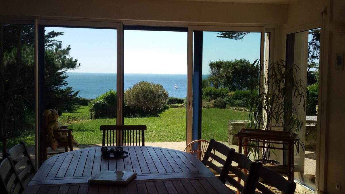 Saint-Gildas-de-Rhuys Villa | Morbihan, seafront, beach access, 1 km from the center of Saint Gildas de Rhuys