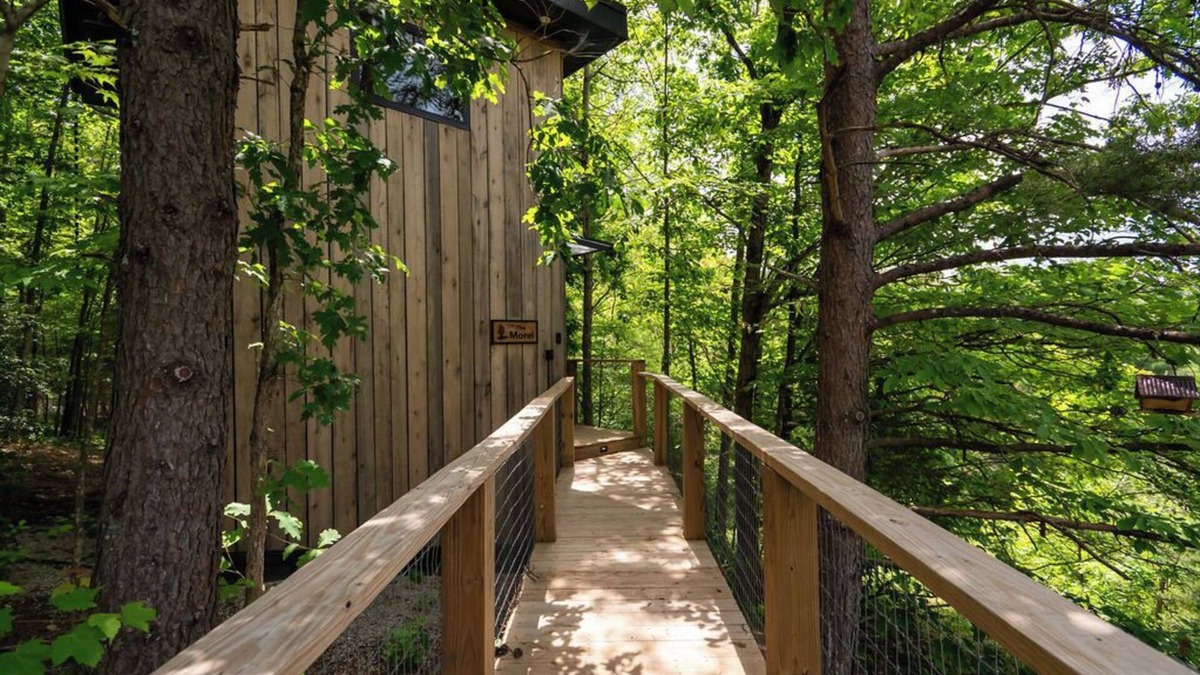 Primrose Cabin | Morel Glamping Cabin with Wifi