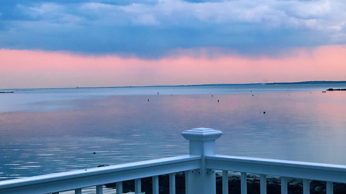 Cove - East Side - Shippan House | Morning Star Direct front Ocean Beach -Beyond spectacular Long Island Sound