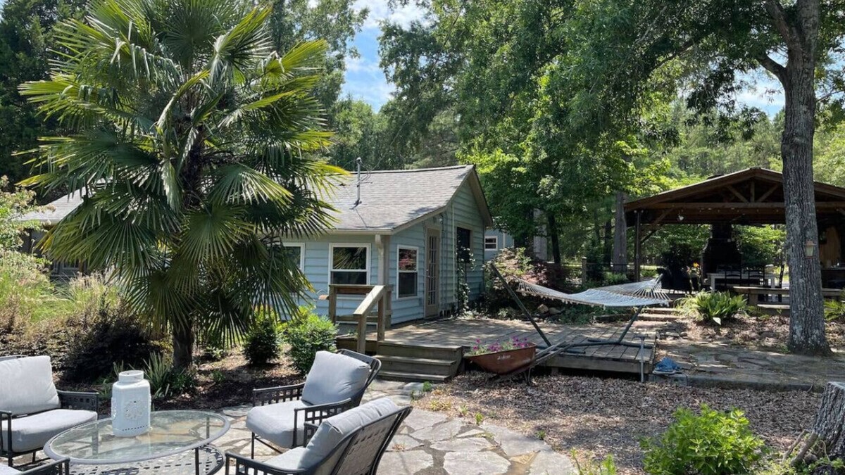Winnsboro House | Morninglow Cottage *LAKE FRONT*
