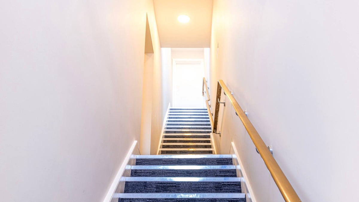 Abingdon Apartment | Morris Mews Apartment | Central | 7 Guests