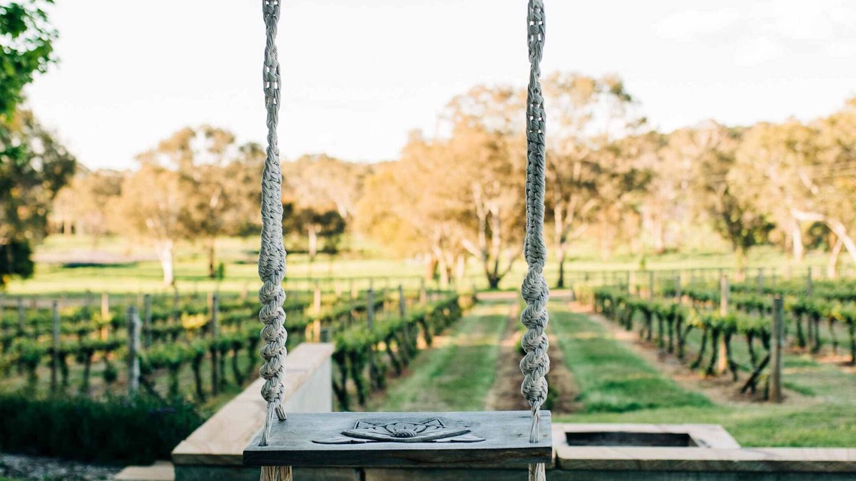 Orange Apartment | Mortimer's Wines Studio - Adults Only Retreat