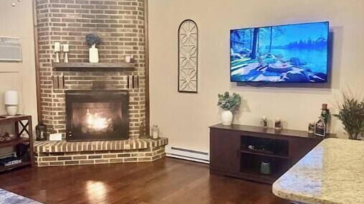 Lake Harmony Cabin | Mosey Cabin- Sauna and golf course view!