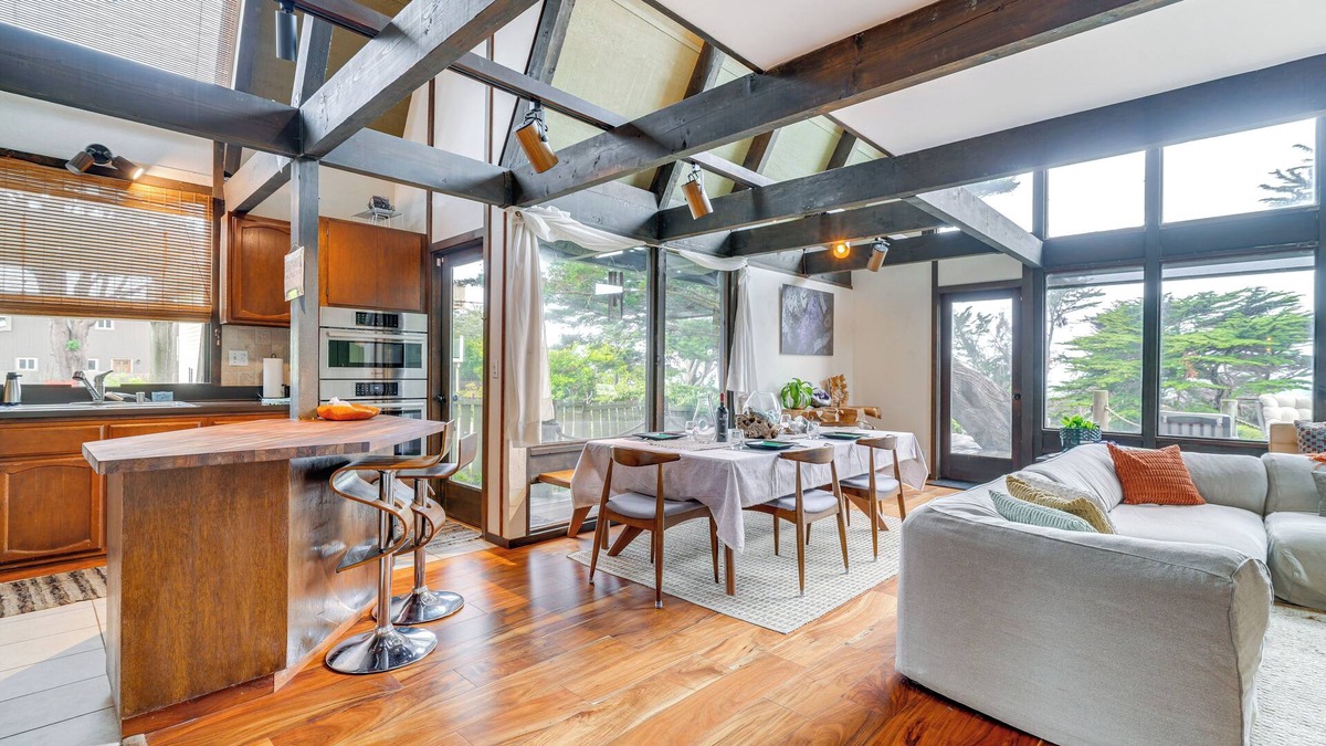 Moss Beach House | Moss Beach Oceanfront Retreat ~ 20 Mi to San Fran!