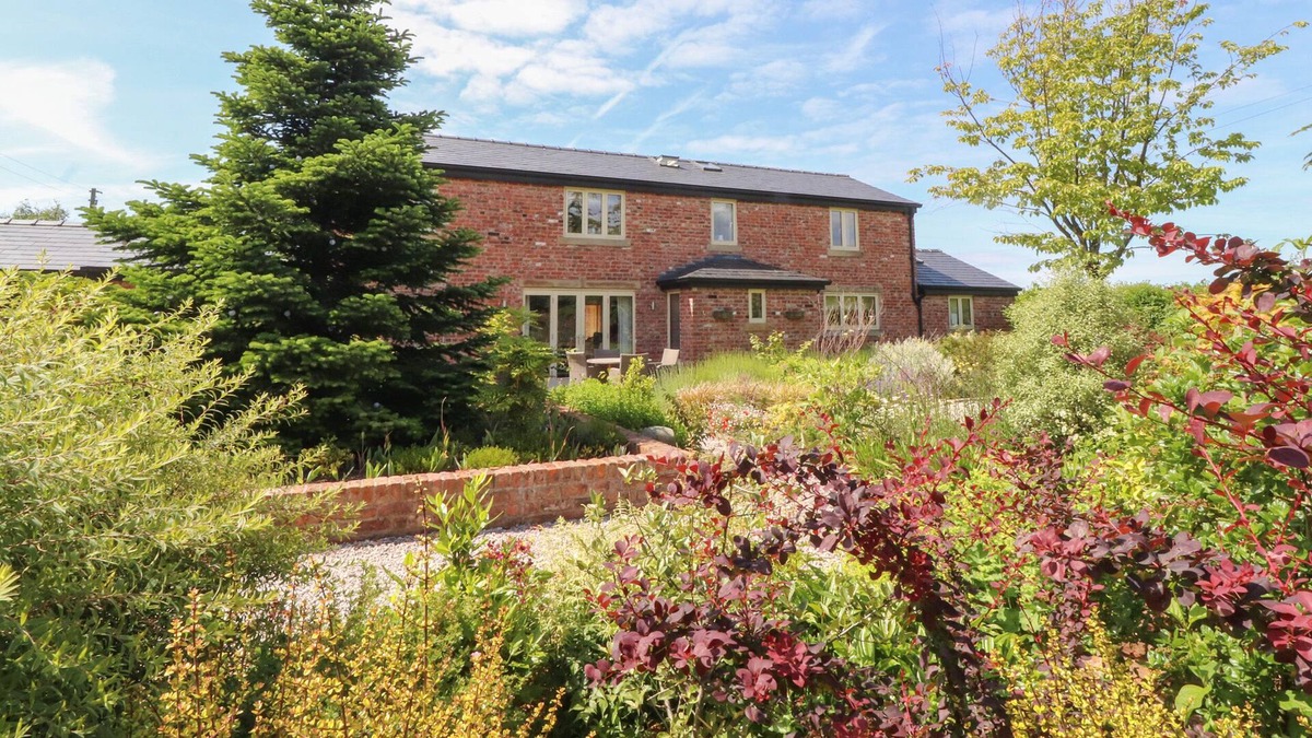Wesham House | MOSS COTTAGE FARM, family friendly in Preston, Lancashire
