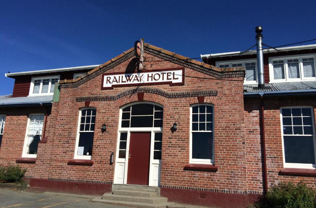 Mossburn Hotel | Mossburn Railway Hotel