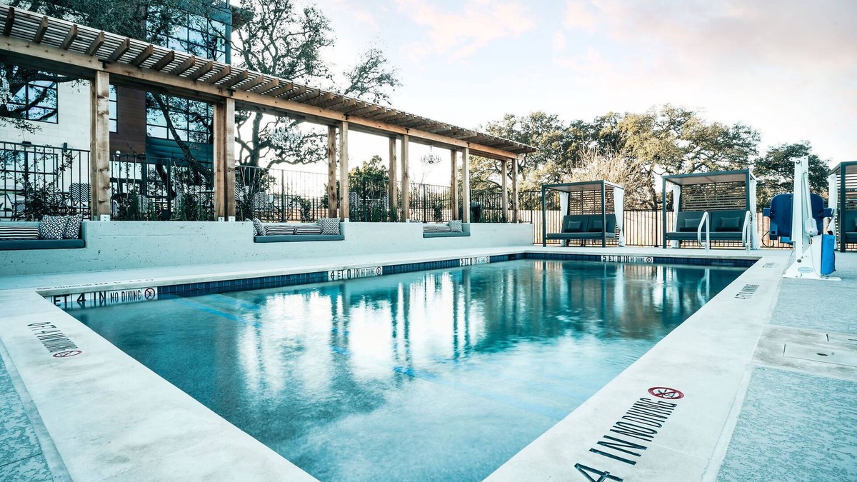 Dawson Apartment | Most Chic 1BR King Suite in Dazzling SoCo New Construction w/Trendy Coffee Shop