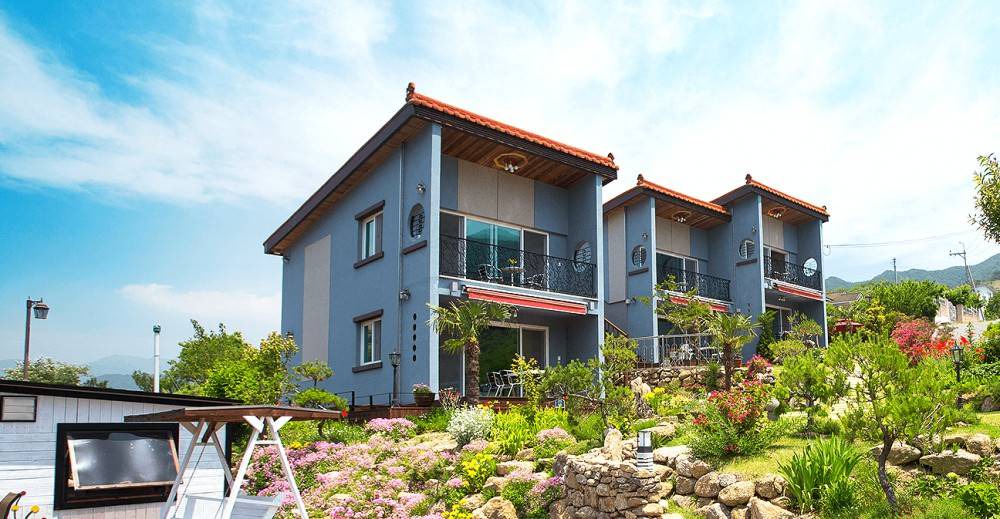 Hwagae House | Motel ∙ 2 guests