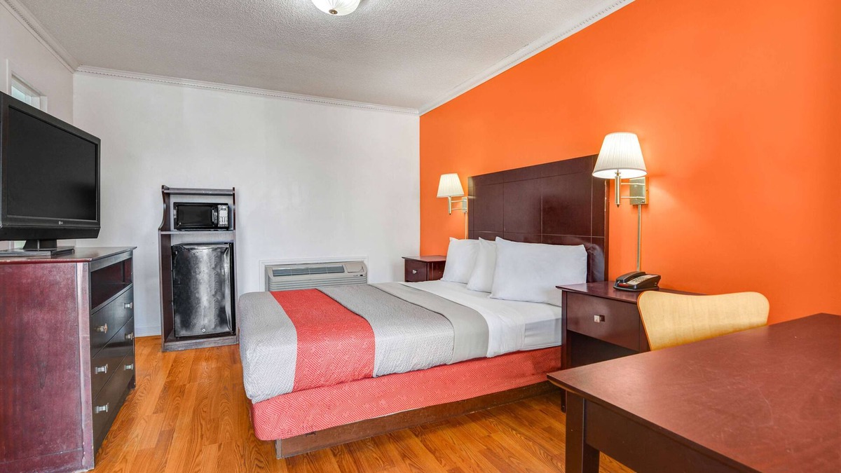 Americus Hotel | Motel 6 Americus, GA