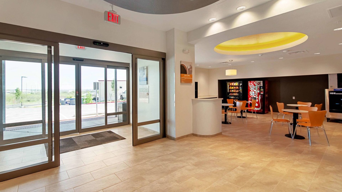 Montopolis Hotel | Motel 6 Austin, TX - Airport