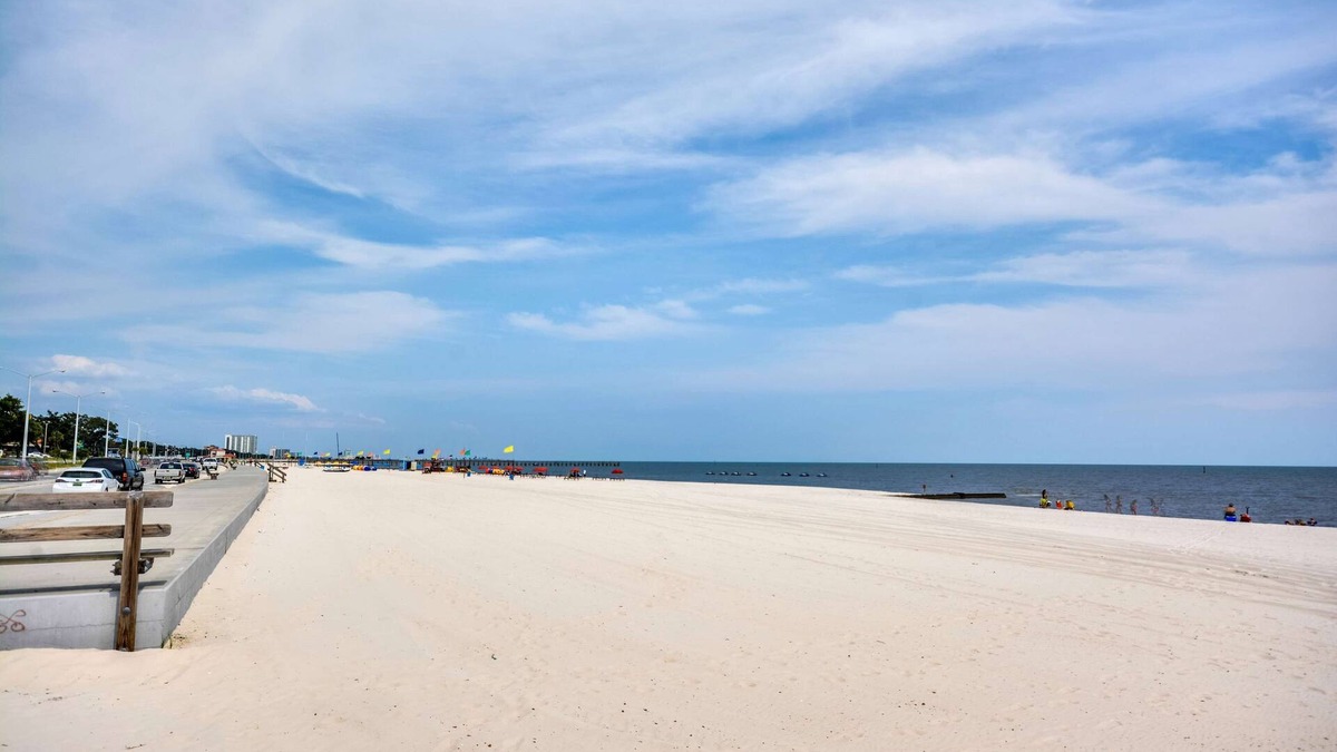 Biloxi Hotel | Motel 6 Biloxi, MS - Beach
