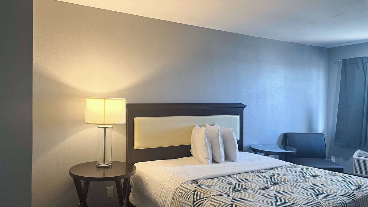 Borger Hotel | Motel 6 Borger, TX – Boom Town