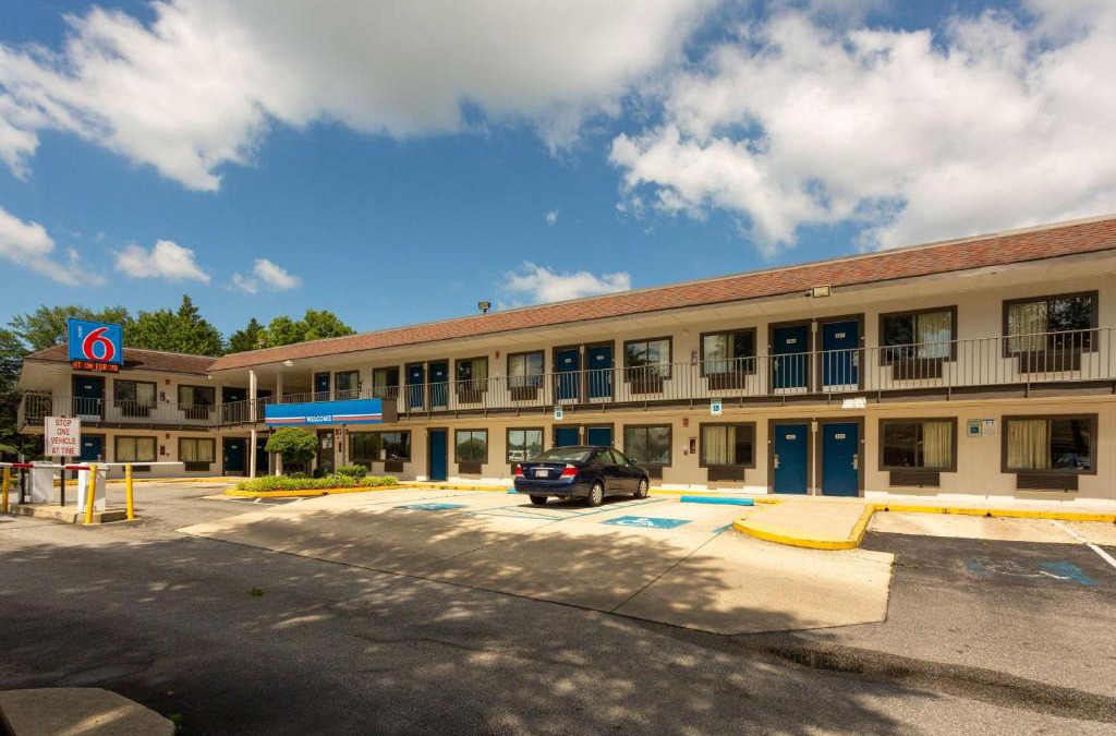 Camp Springs Hotel | Motel 6-Camp Springs, DC - South Camp Springs