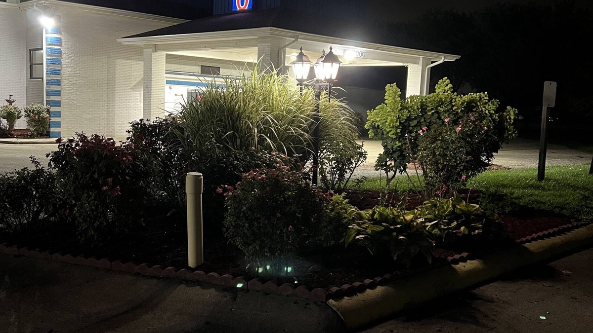 Franklin Hotel | Motel 6 Franklin, OH