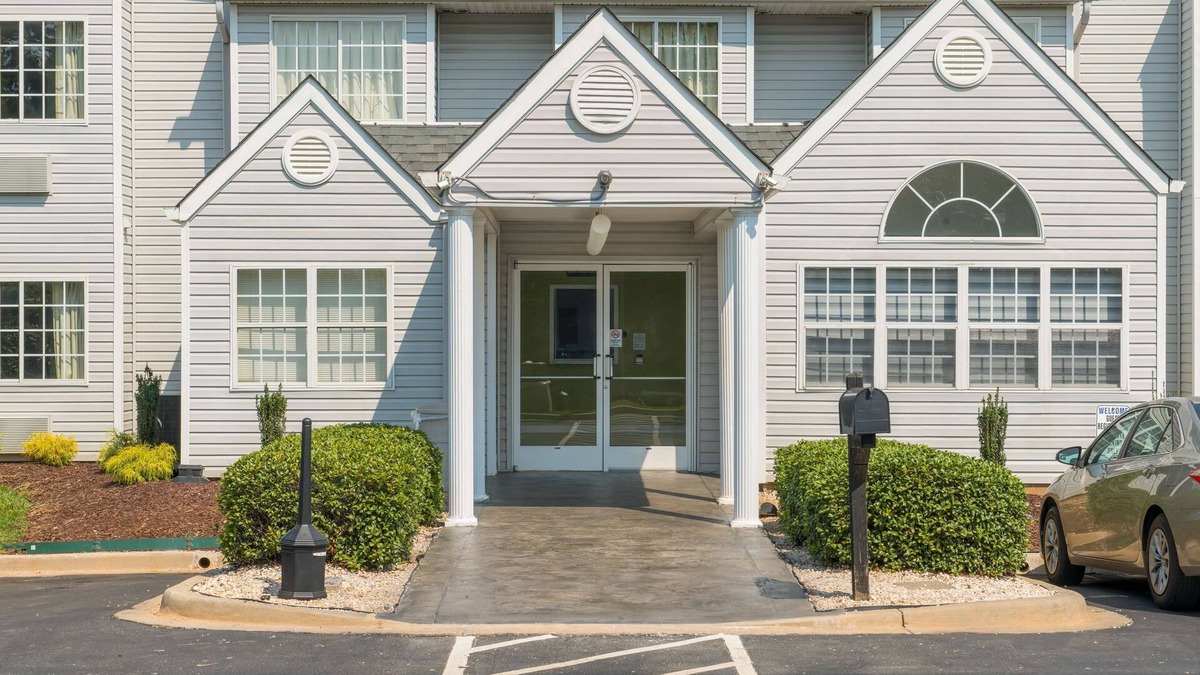 Gastonia Hotel | Motel 6 Gastonia, NC