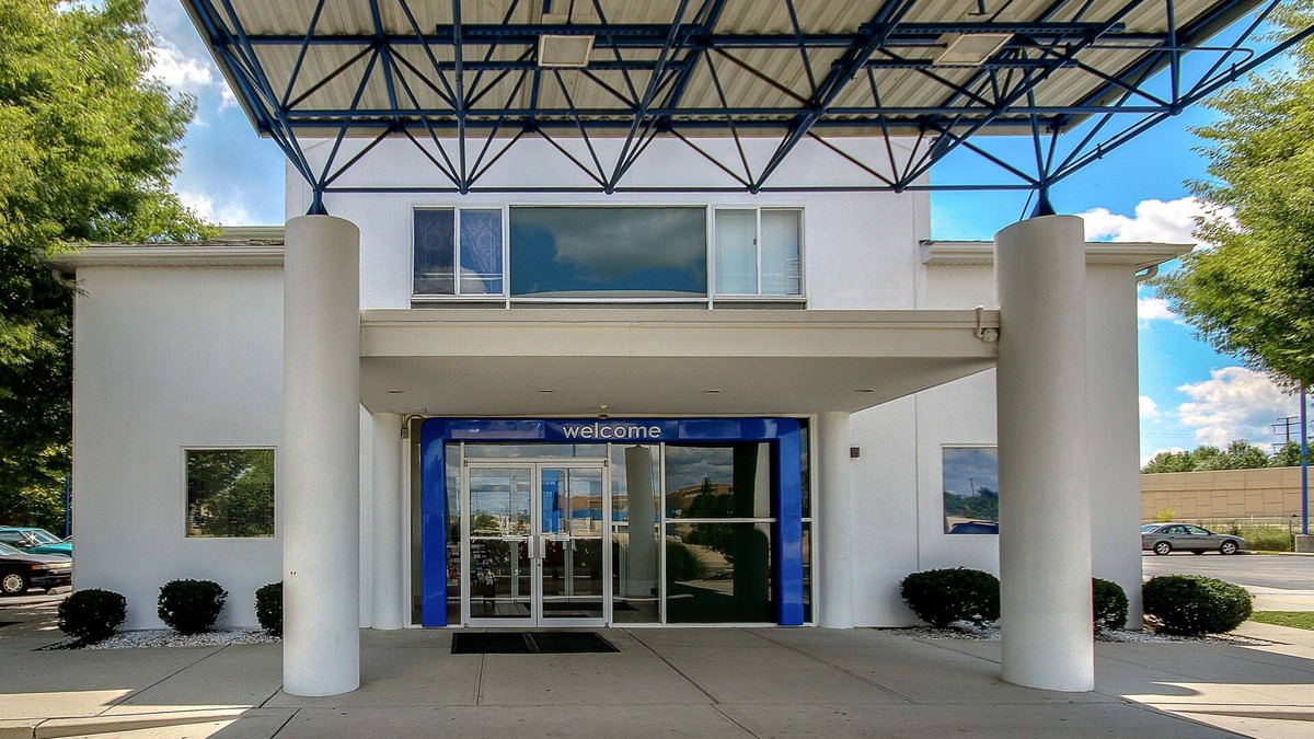 King of Prussia Hotel | Motel 6 King Of Prussia, PA - Philadelphia