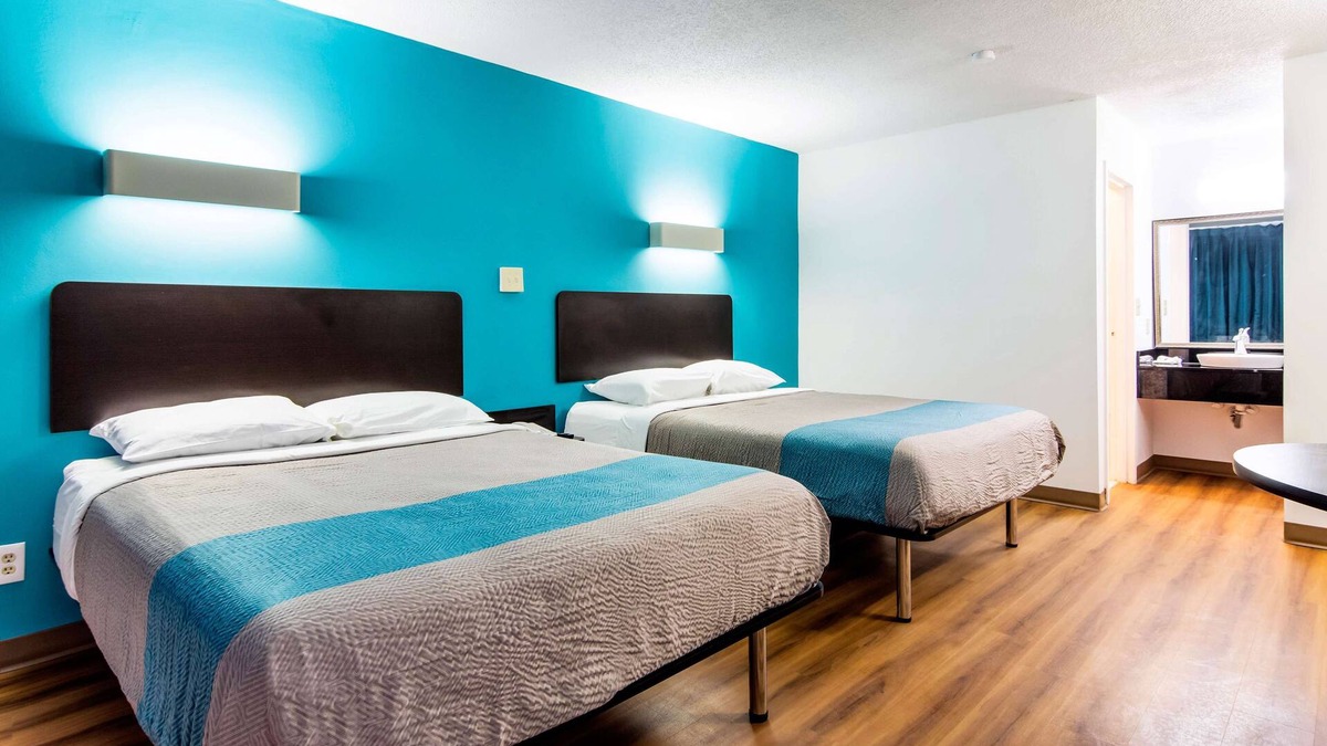 LaGrange Hotel | Motel 6 Lagrange, GA