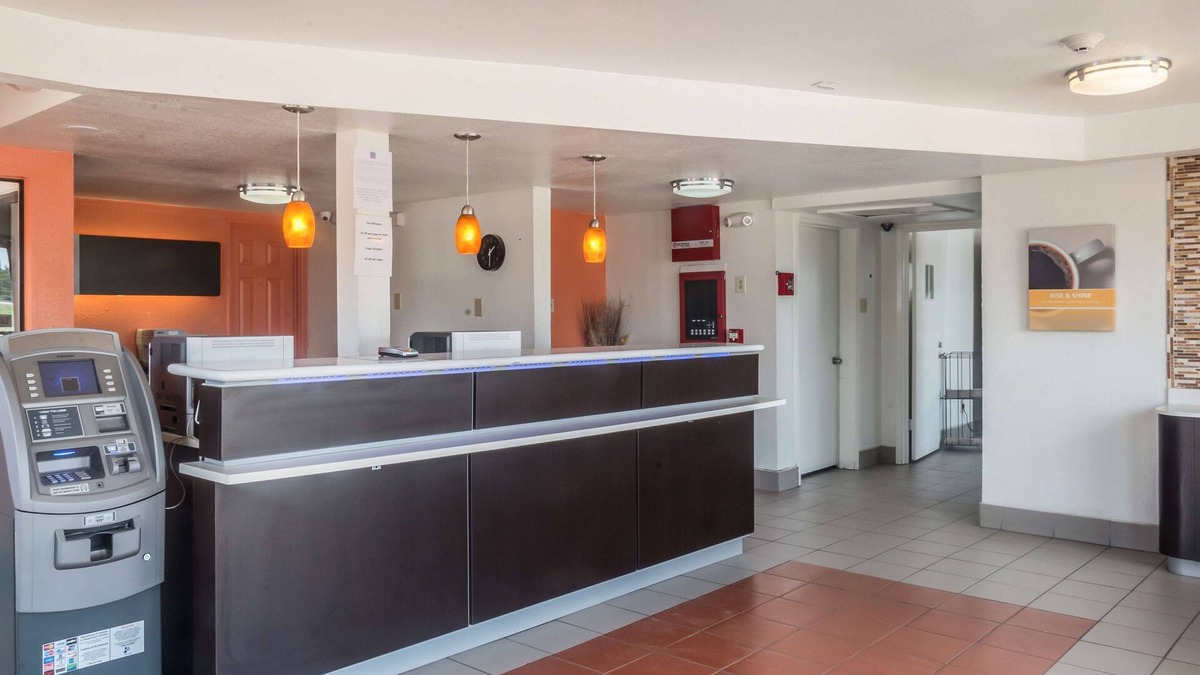 Mesquite Hotel | Motel 6 Mesquite, TX - Rodeo - Convention Ctr