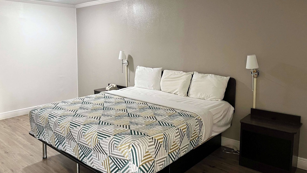 Opelousas Hotel | Motel 6 Opelousas, LA