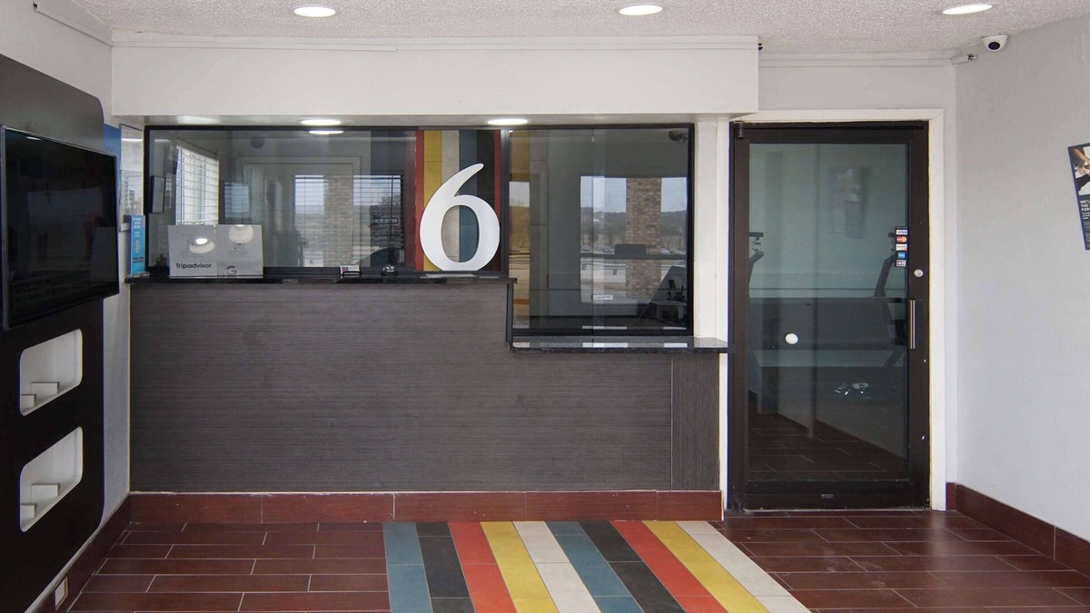 Red Oak Hotel | Motel 6 Red Oak, TX - Dallas