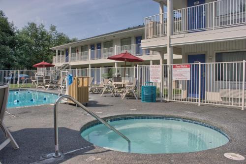 SeaTac Hotel | Motel 6-Seattle, WA - South