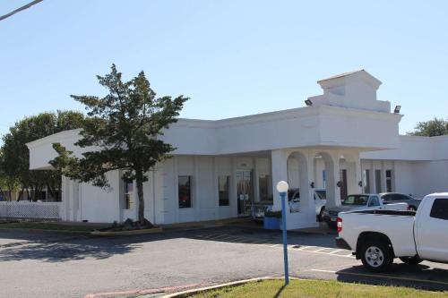 Sherman Hotel | Motel 6 Sherman, TX