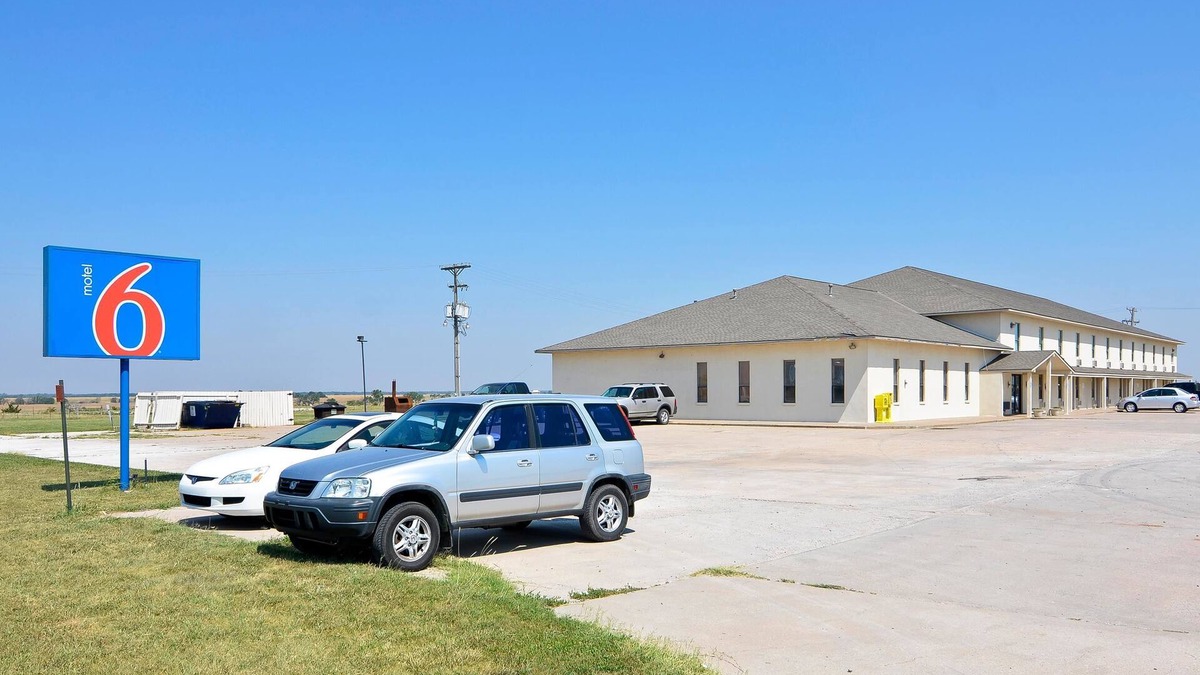 South Haven Hotel | Motel 6 South Haven, KS