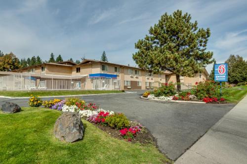 West Spokane Hotel | Motel 6-Spokane, WA - West