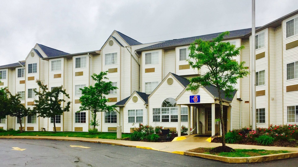 Streetsboro Hotel | Motel 6 Streetsboro, OH