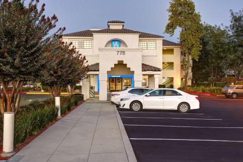 Sunnyvale Hotel | Motel 6-Sunnyvale, CA - North