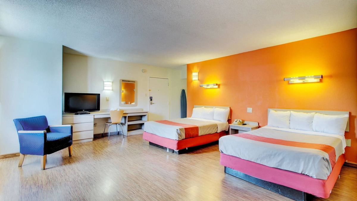 Takoma Hotel | Motel 6 Washington, DC