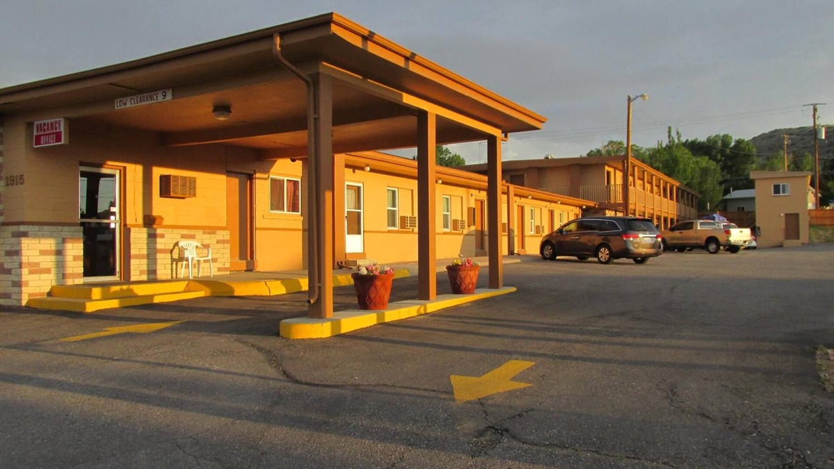 Rawlins Hotel | Motel 7 Rawlins
