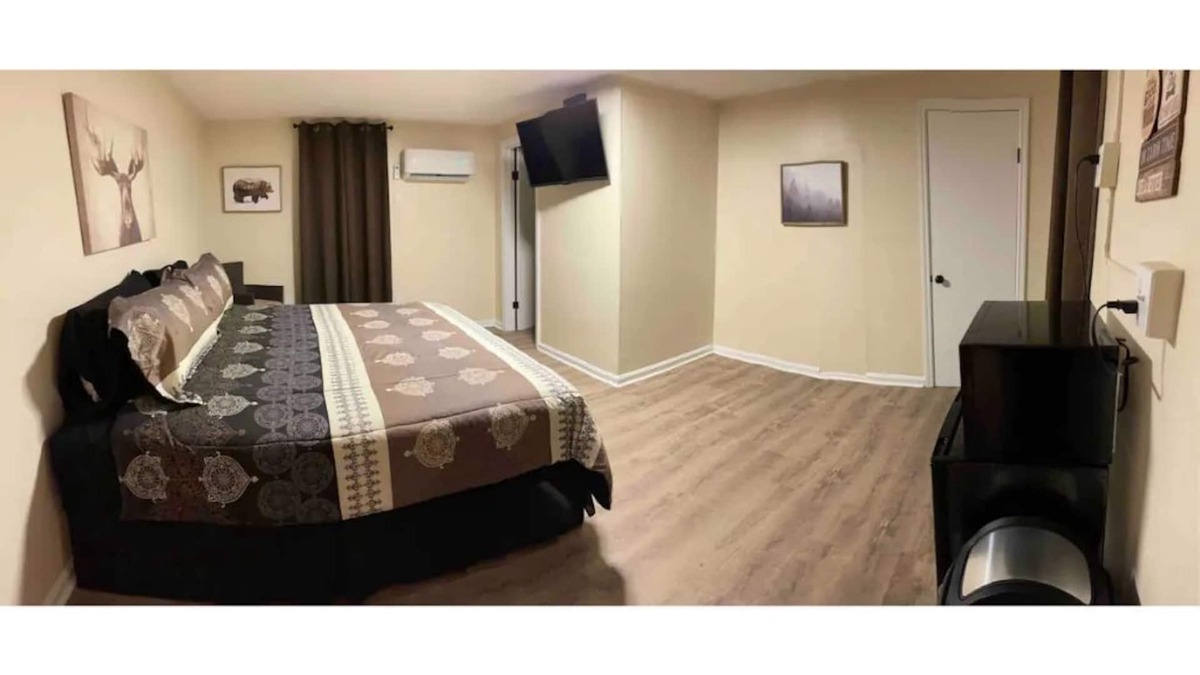 Gilbertsville Hotel | Motel at Kentucky Lake. Natures Habitat.