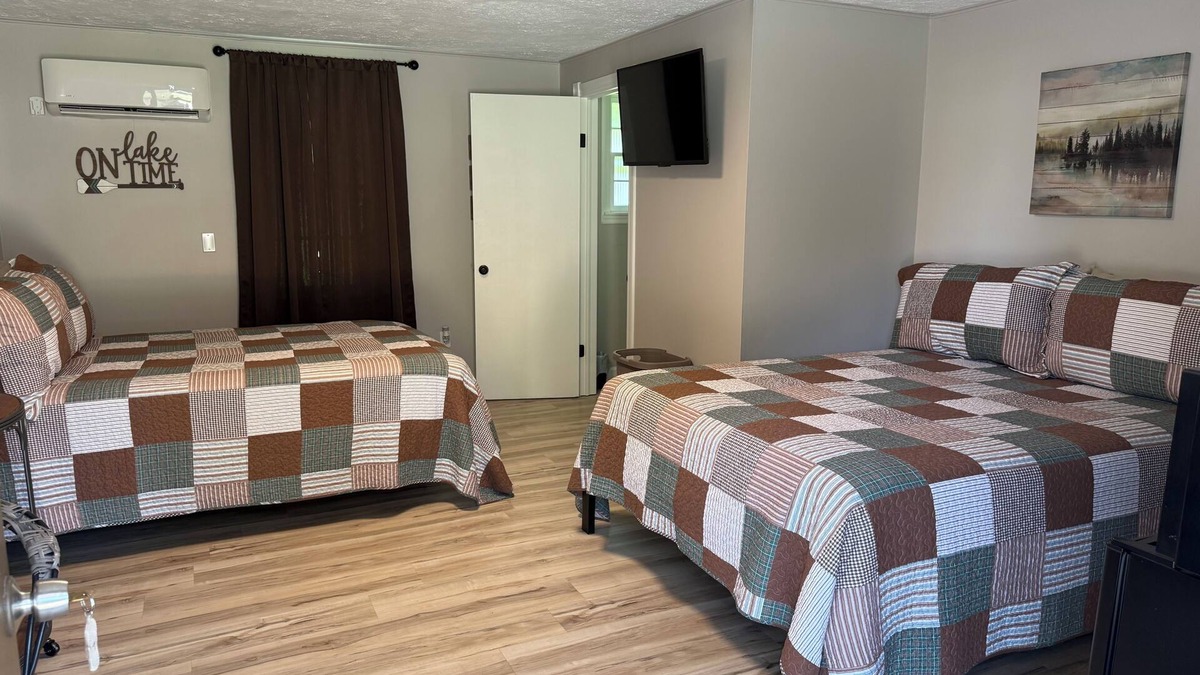 Gilbertsville Hotel | Motel at KY Lake. Reel & Relax